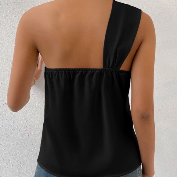 Shein One Shoulder/ Asymmetrical Twist Black Top - Picture 2 of 3